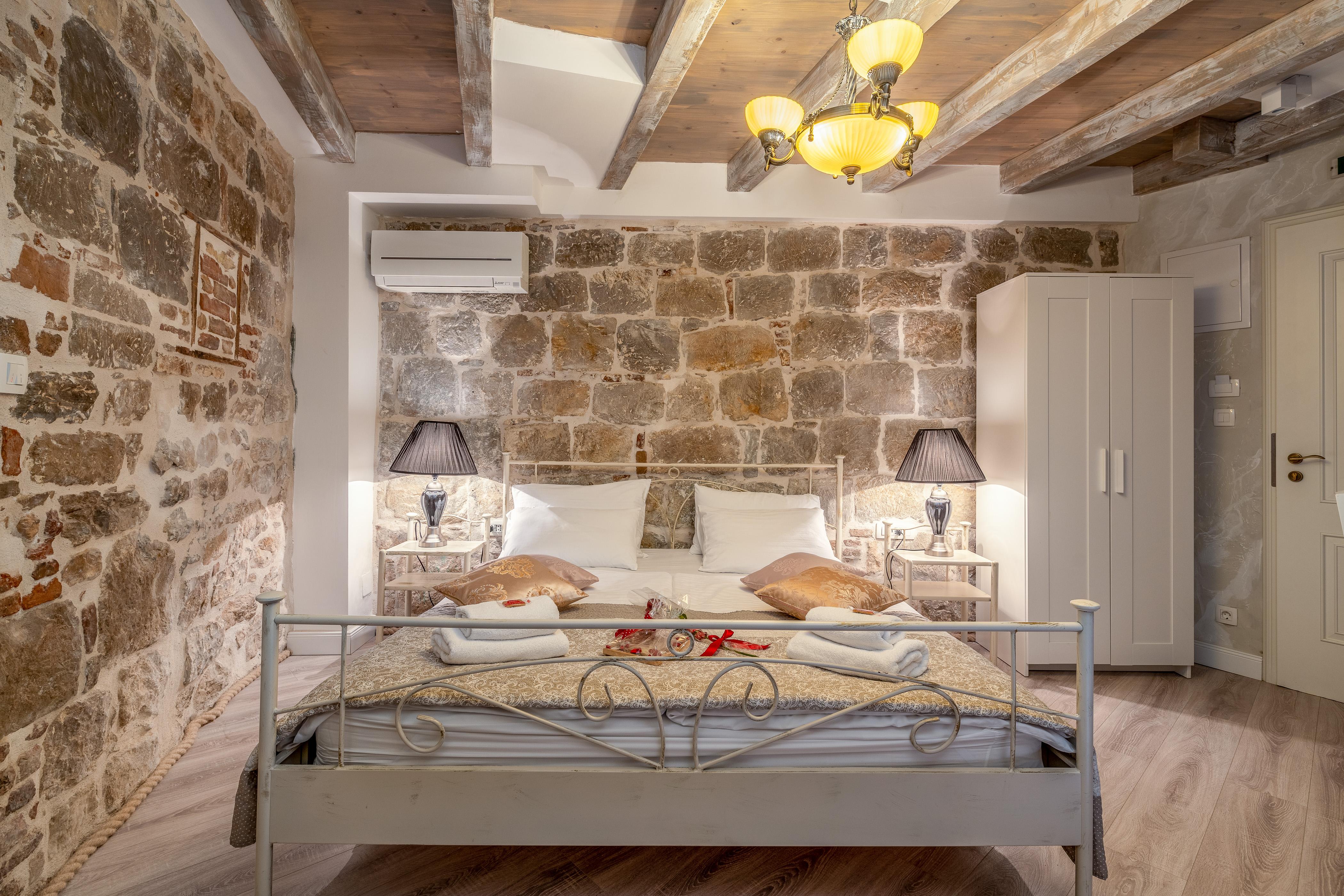 Heritage Palace Varos - Mag Quaint & Elegant Boutique Hotel