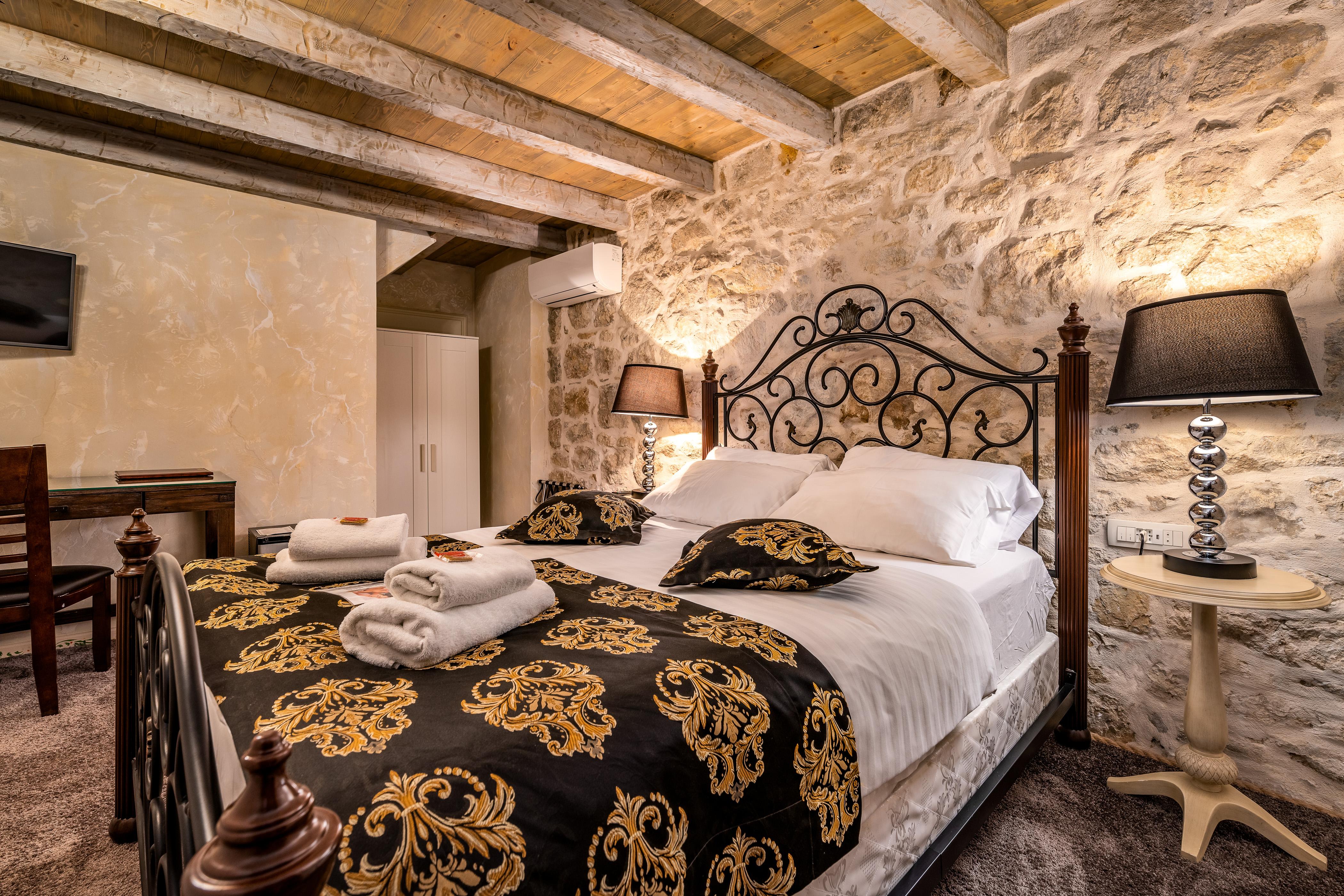 Hotel Heritage Palace Varos - Mag Quaint & Elegant Boutique Split