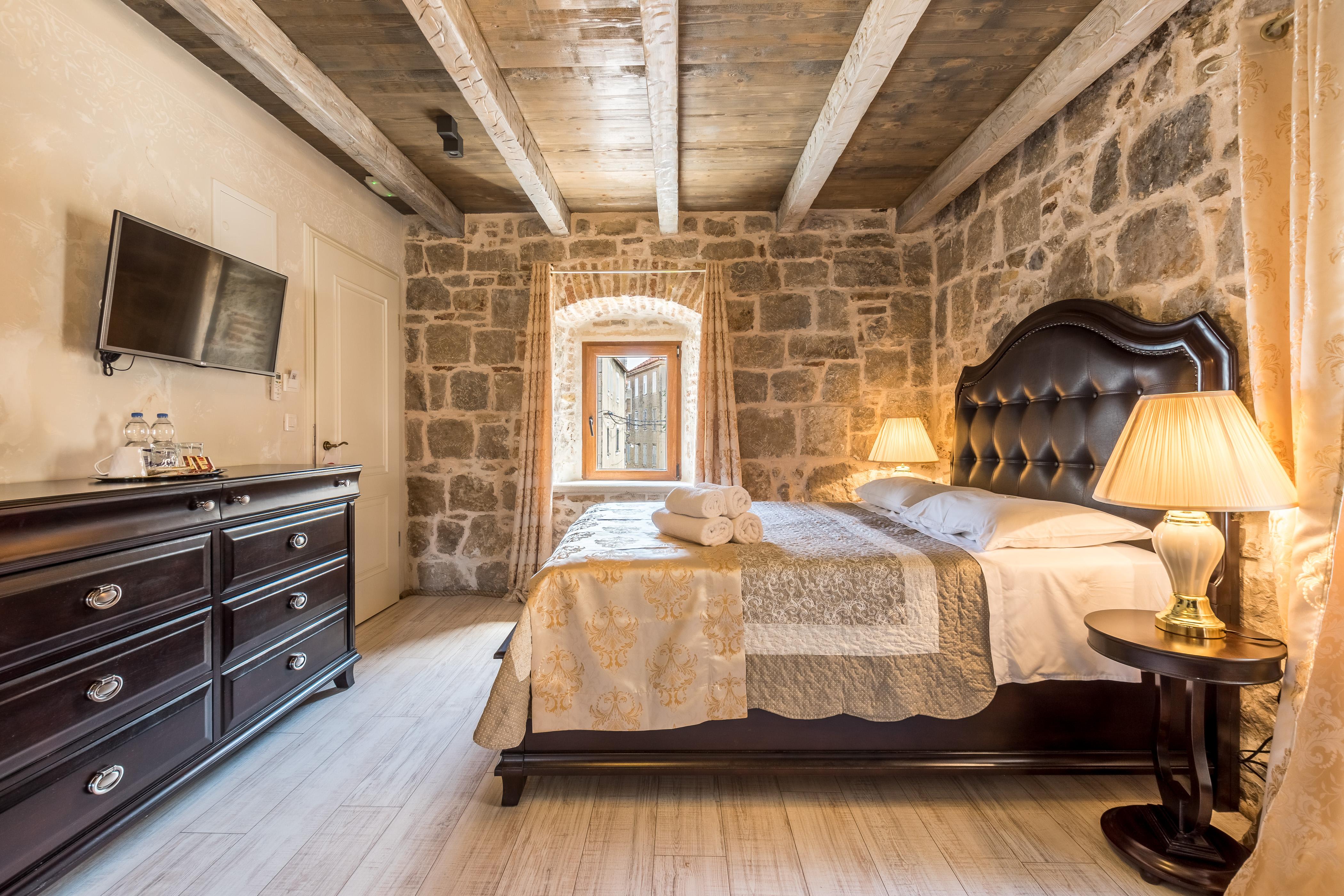Heritage Palace Varos - Mag Quaint & Elegant Boutique Hotel